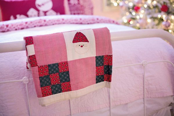 pink color quilts for baby with Santa clause